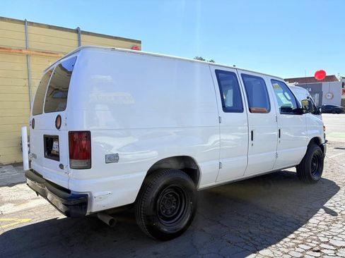 Used 2010 Ford E-250 and Econoline 250 RWD image 4