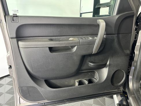 Used 2014 Chevrolet Silverado 3500 LT w/ Interior Plus Package AWD/4WD image 26