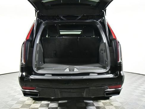 Used 2024 Cadillac Escalade Sport image 16
