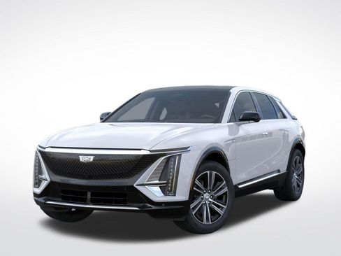 New 2026 Cadillac Lyriq Luxury RWD image 6