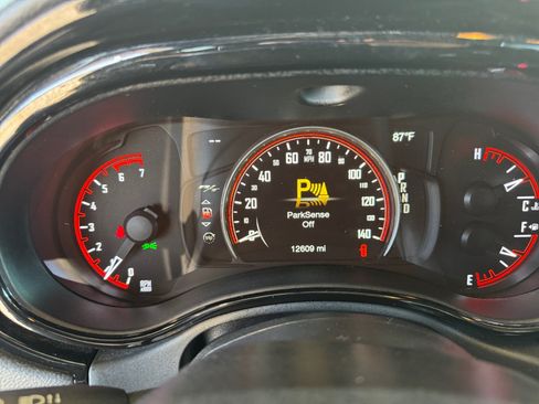 Used 2025 Dodge Durango R/T w/ Blacktop Package AWD/4WD image 14