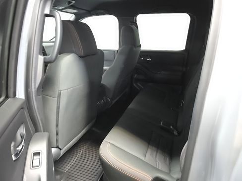 Used 2023 Nissan Frontier PRO-4X w/ Pro Convenience Package image 30