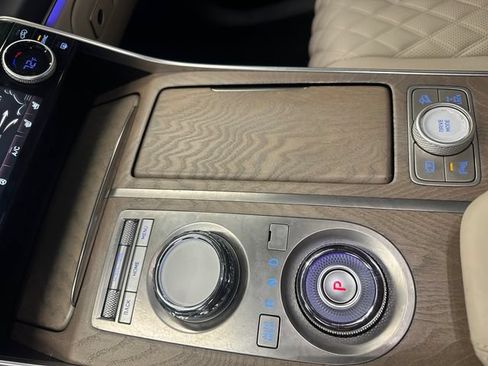 Used 2023 Genesis GV80 3.5T w/ Prestige Package AWD/4WD image 19