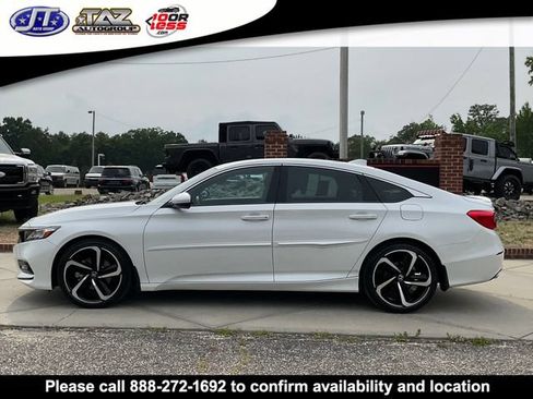 Used 2018 Honda Accord Sport image 4