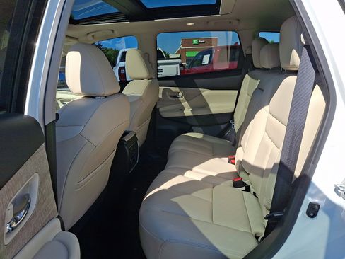 Used 2023 Nissan Murano SL w/ SL Moonroof Package AWD/4WD image 10