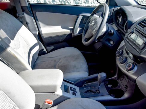Used 2012 Toyota RAV4 4WD image 19