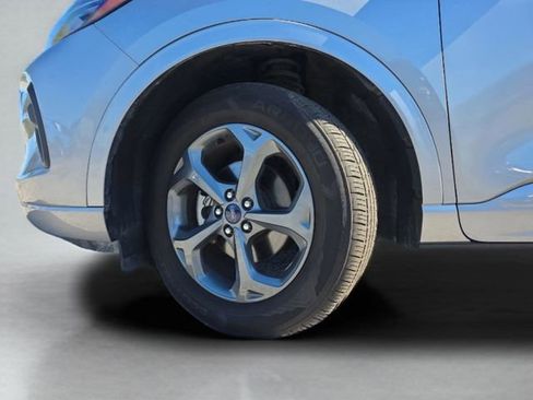 Used 2024 Ford Escape ST-Line image 9