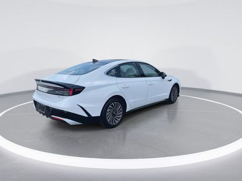 New 2026 Hyundai Sonata SEL FWD image 8