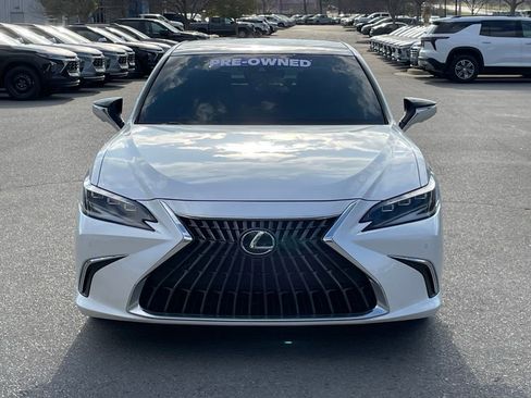 Used 2025 Lexus ES 350 Ultra Luxury w/ Accessory Package (Z2) image 2