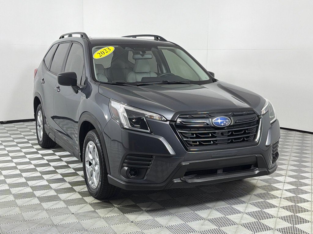 Used 2023 Subaru Forester AWD/4WD image 3