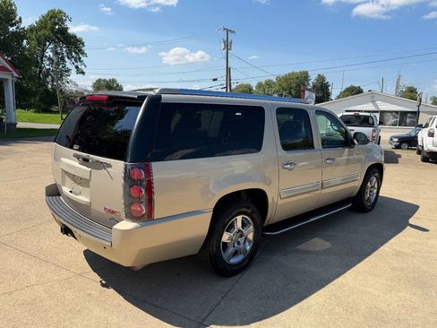 Used 2007 GMC Yukon XL Denali AWD/4WD image 4