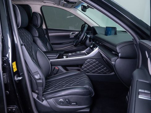 Used 2024 Genesis GV80 3.5T w/ Prestige Package image 11