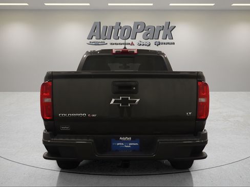 Used 2018 Chevrolet Colorado LT w/ LT Convenience Package AWD/4WD image 5