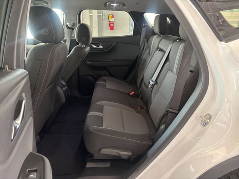 Used 2025 Chevrolet Blazer LT FWD image 26