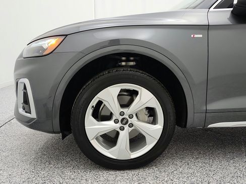 Used 2023 Audi Q5 2.0T Premium Plus w/ Premium Plus Package AWD/4WD image 17