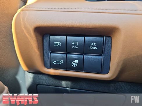 Certified 2026 Toyota Highlander Platinum AWD/4WD image 19