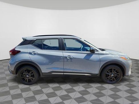 Certified 2023 Nissan Kicks SR FWD image 6