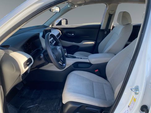 Used 2024 Honda HR-V LX image 9