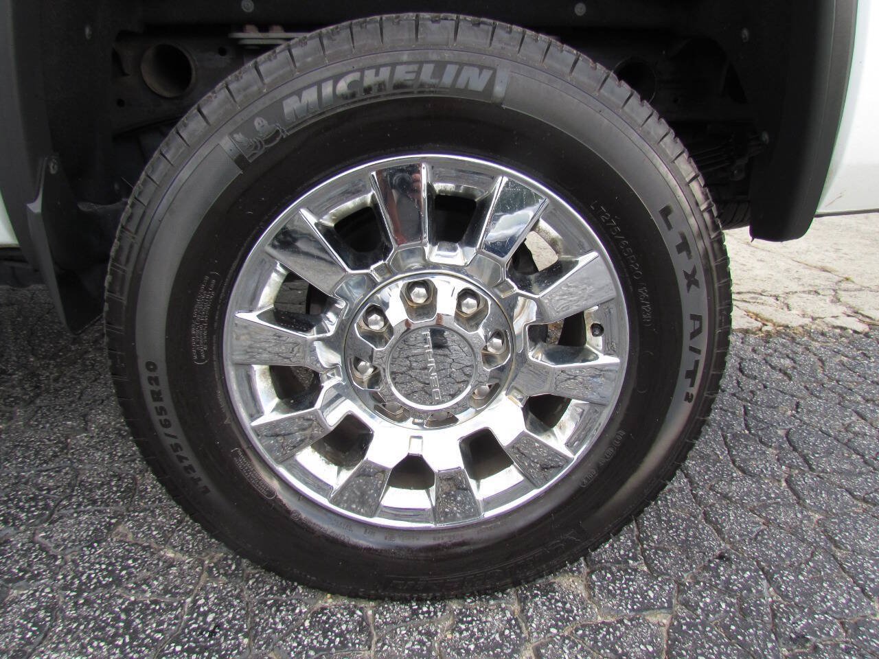 Used 2019 GMC Sierra 2500 Denali w/ Duramax Plus Package AWD/4WD image 25