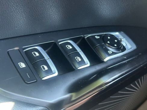 Used 2022 Kia K5 GT-Line FWD image 16