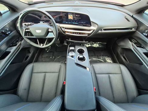 Used 2024 Cadillac Lyriq Luxury RWD image 15
