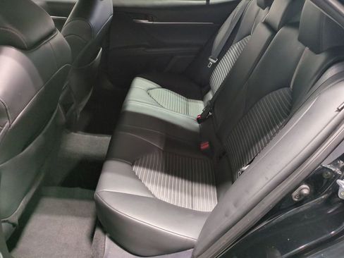 Used 2023 Toyota Camry SE image 20