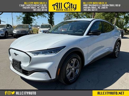 Used 2023 Ford Mustang Mach-E Select image 3