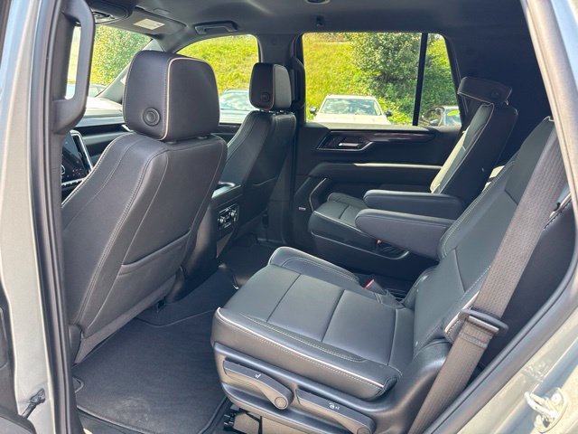 Used 2026 GMC Yukon Elevation AWD/4WD image 14