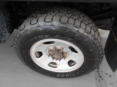 Used 2009 Ford F350 2WD Regular Cab Super Duty image 13