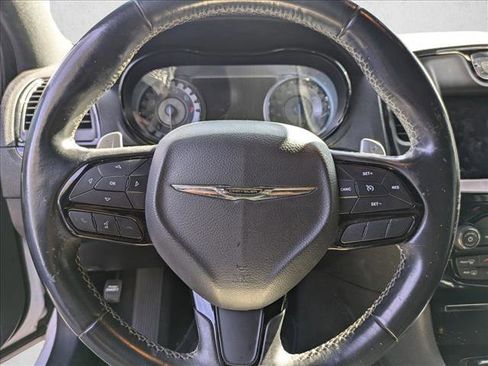 Used 2019 Chrysler 300 S image 12