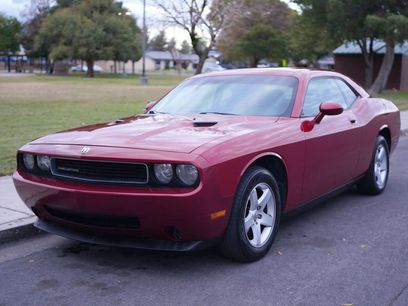 Used 2010 Dodge Challenger SE