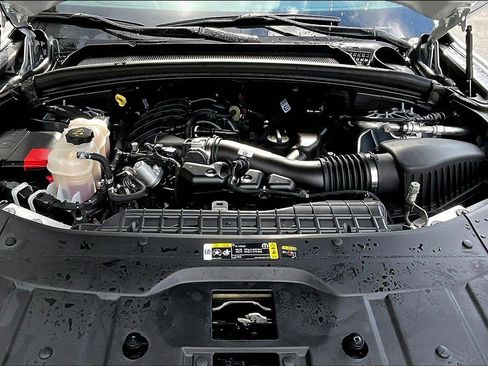 Certified 2024 Jeep Grand Cherokee Limited image 10