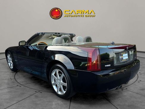 Used 2004 Cadillac XLR image 3