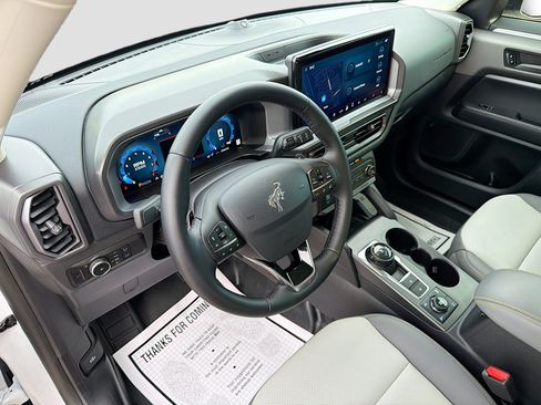 Used 2025 Ford Bronco Sport Badlands w/ Sasquatch Badlands Package image 25