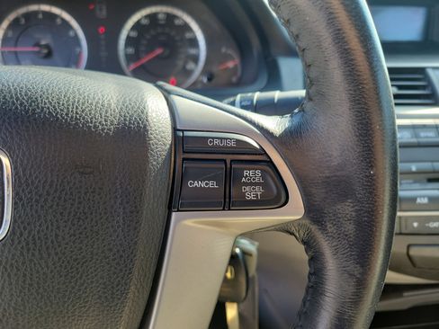 Used 2011 Honda Accord EX-L image 24