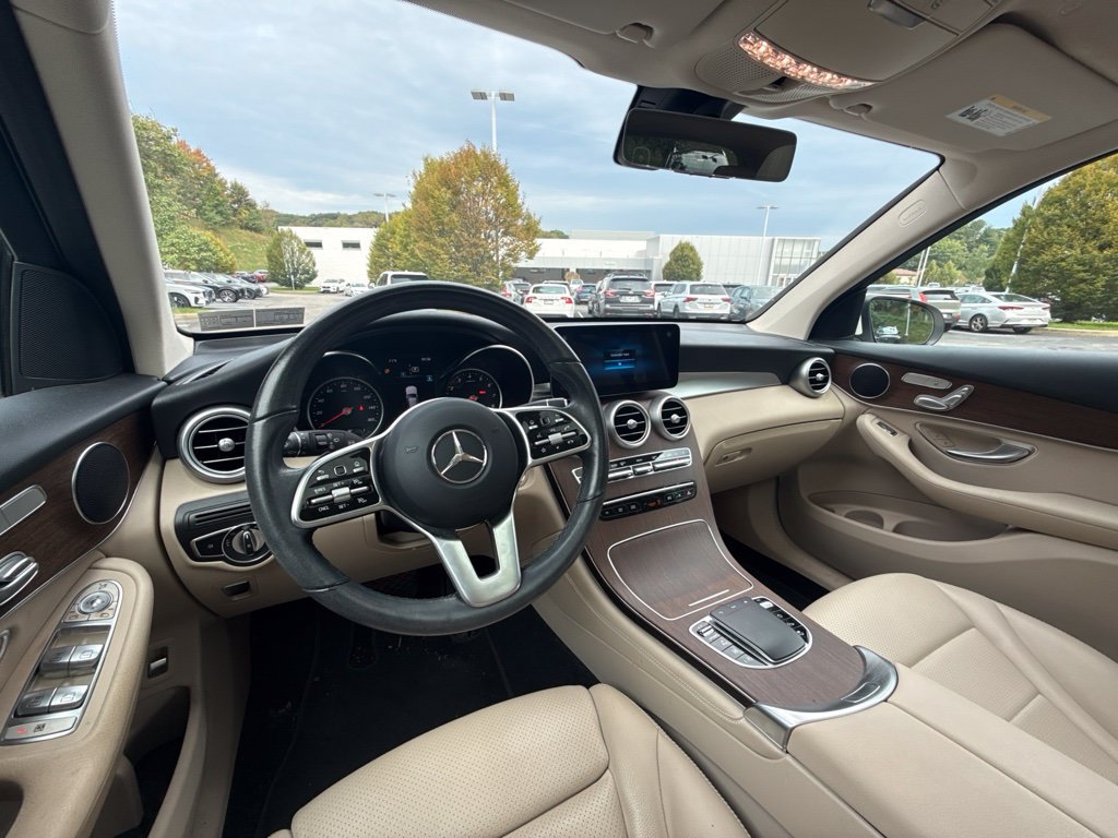 Used 2021 Mercedes-Benz GLC 300 4MATIC image 11