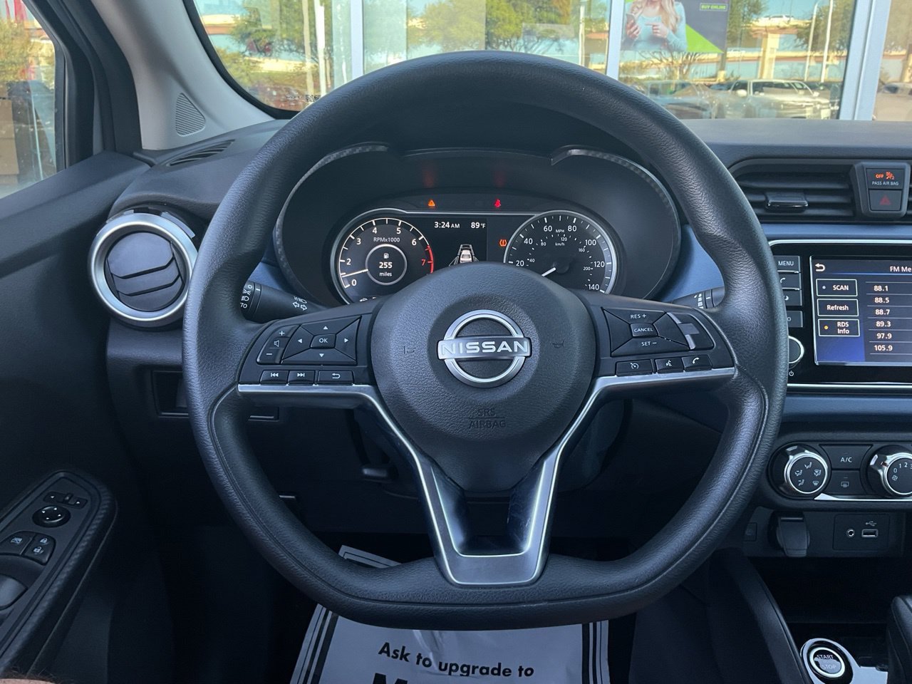 Used 2025 Nissan Versa SV FWD image 28