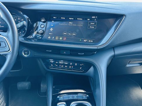 Used 2022 Buick Envision Preferred FWD image 20