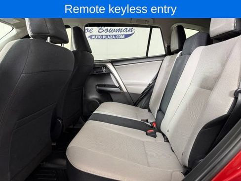 Used 2017 Toyota RAV4 XLE FWD image 15