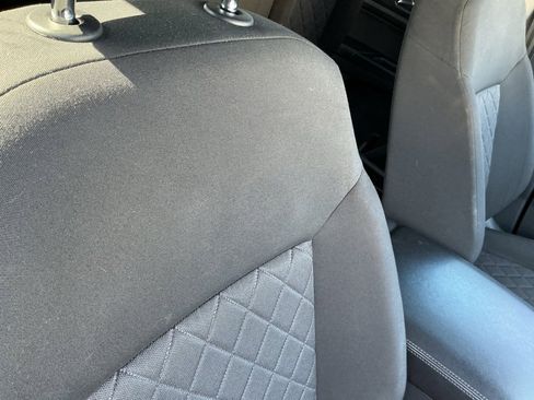 Used 2018 Volkswagen Atlas S image 3