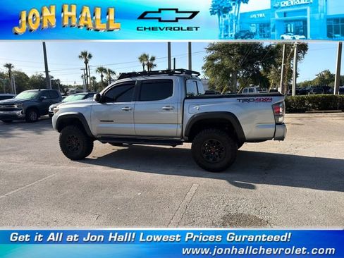 Used 2023 Toyota Tacoma TRD Off-Road w/ TRD Premium Off Road Package AWD/4WD image 5