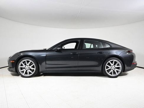 Certified 2024 Porsche Panamera image 2