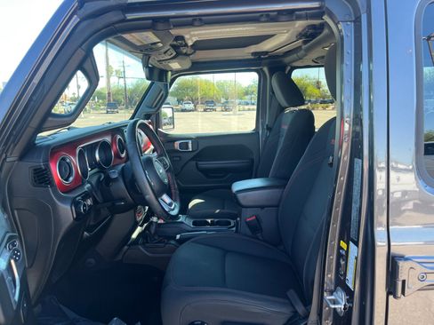 Used 2021 Jeep Wrangler Unlimited Rubicon image 14