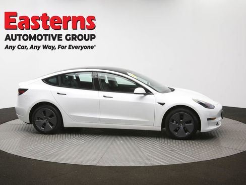 Used 2023 Tesla Model 3 Standard Range image 41