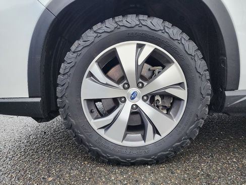 Used 2019 Subaru Ascent Premium image 44