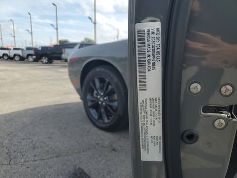 Used 2023 Dodge Challenger SXT w/ Blacktop Package image 30