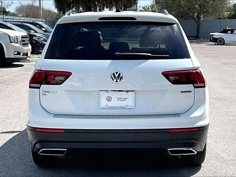 Used 2019 Volkswagen Tiguan SE w/ Panoramic Sunroof Package AWD/4WD image 6