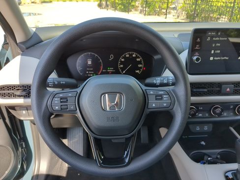 New 2026 Honda HR-V LX image 32