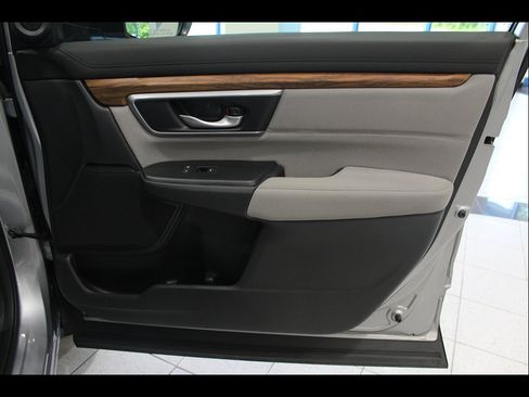 Used 2017 Honda CR-V EX image 25