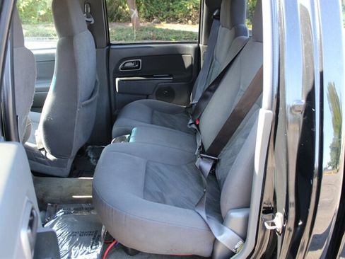 Used 2005 Chevrolet Colorado LS RWD image 12